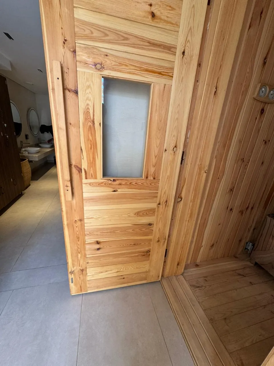 sauna room construction